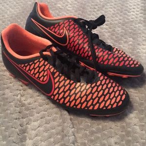 Men’s soccer cleats